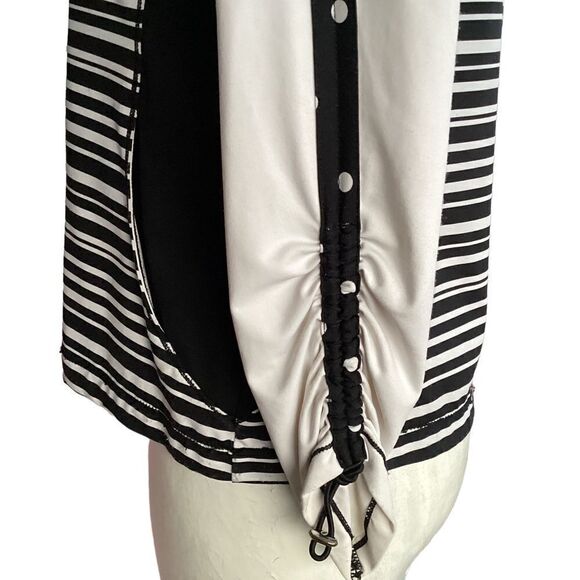 Bylyse medium black and white athletic top jacket. 0645 - Picture 8 of 9